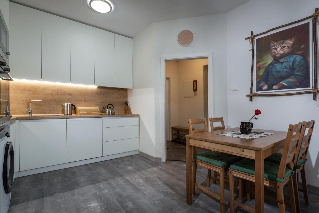 Apartman Lm Liptovský Mikuláš Esterno foto